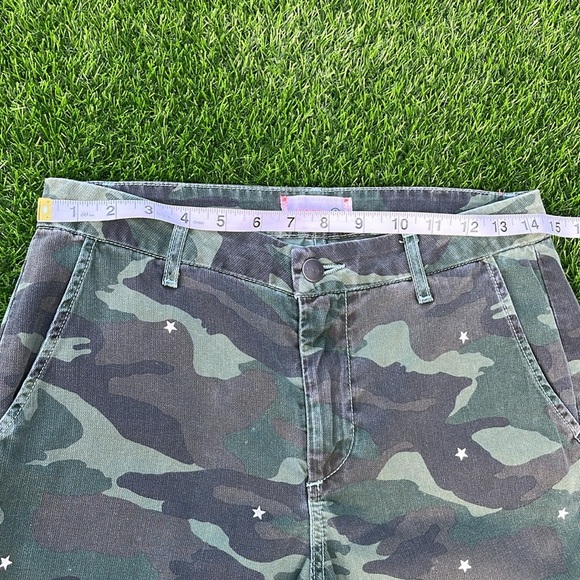 SUNDRY Camo Star Pants size 26 - Picture 3 of 11